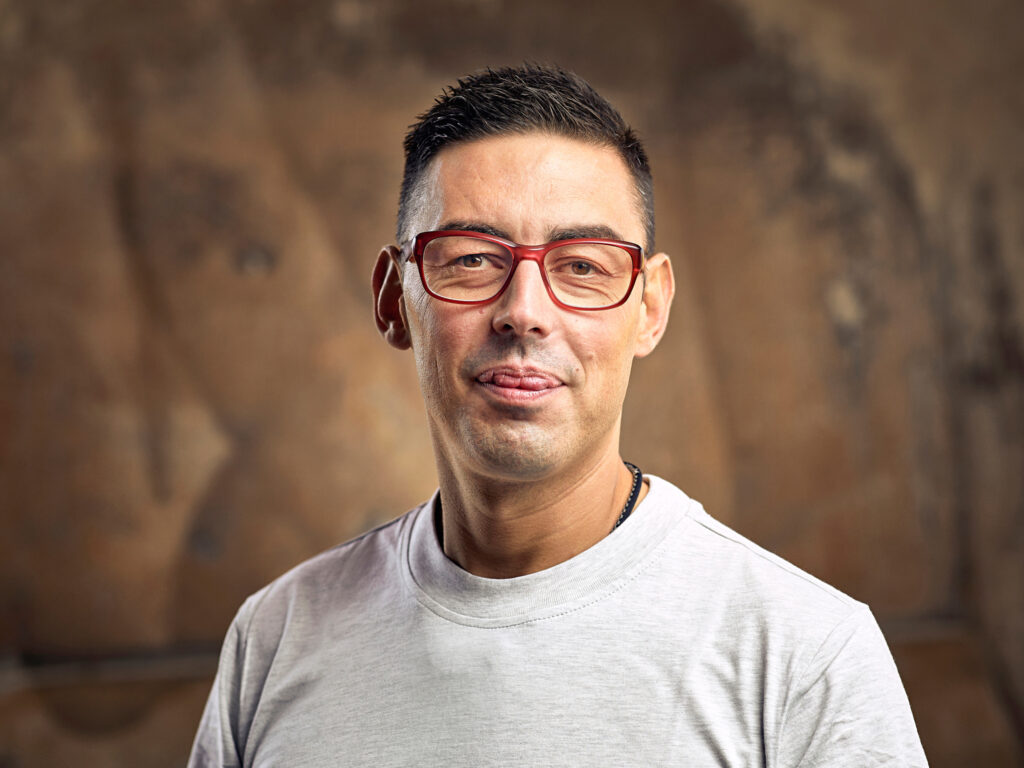 Portraitsmitarbeitendetibau 01