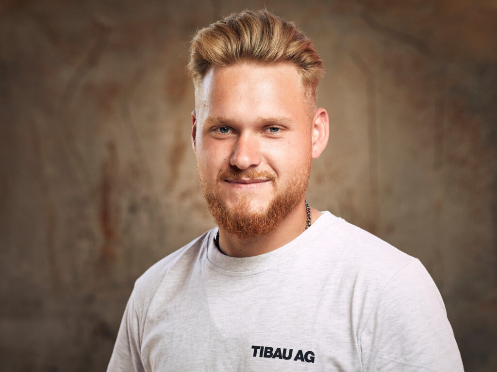 Portraitsmitarbeitendetibau 17