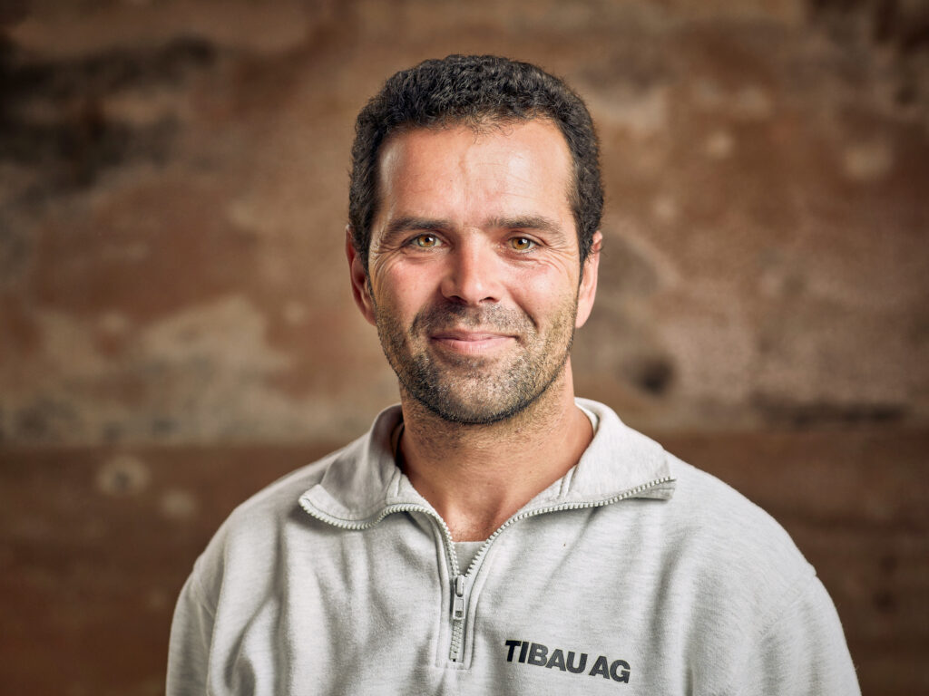 Portraitsmitarbeitendetibau 18