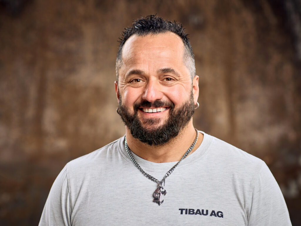 Portraitsmitarbeitendetibau 35