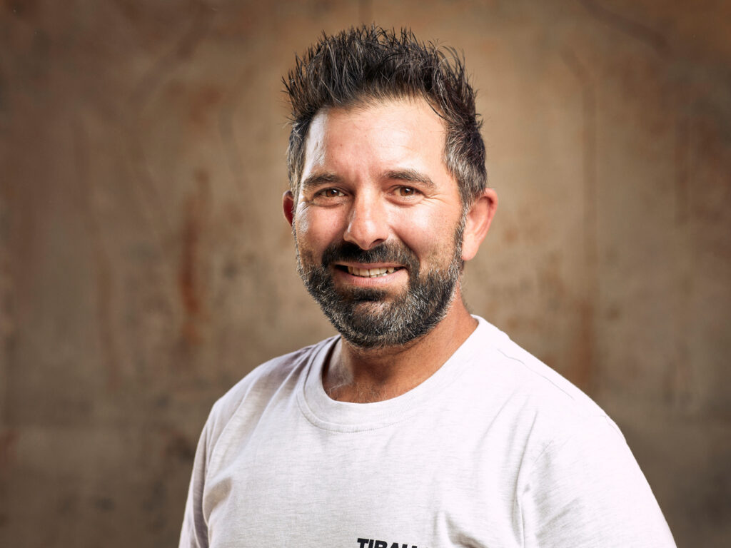Portraitsmitarbeitendetibau 36