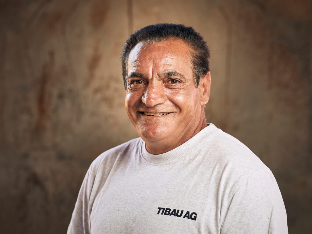 Portraitsmitarbeitendetibau 42