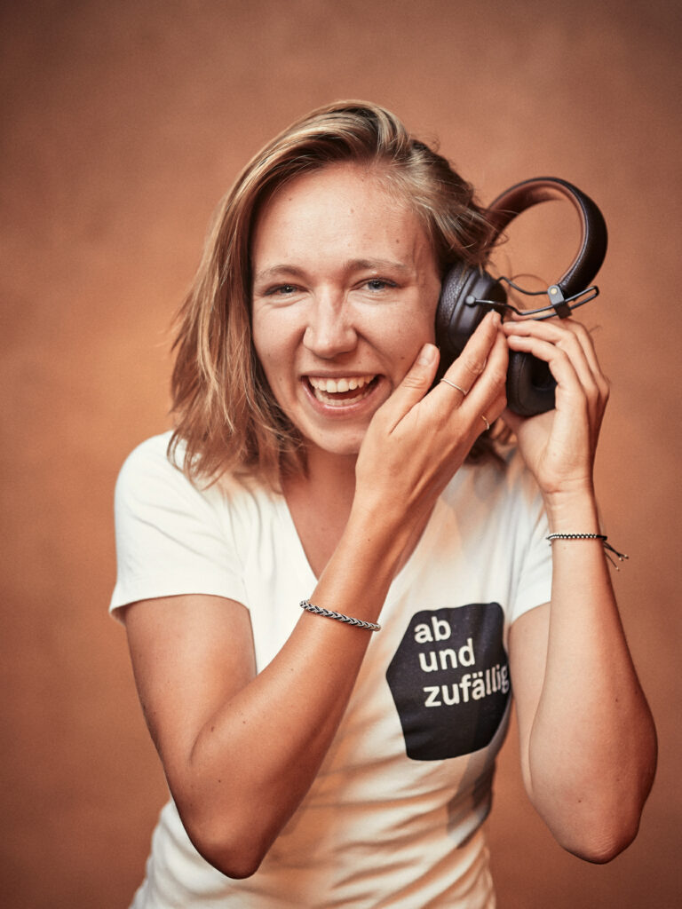 KuenstlerportraitAbUndZufaellig